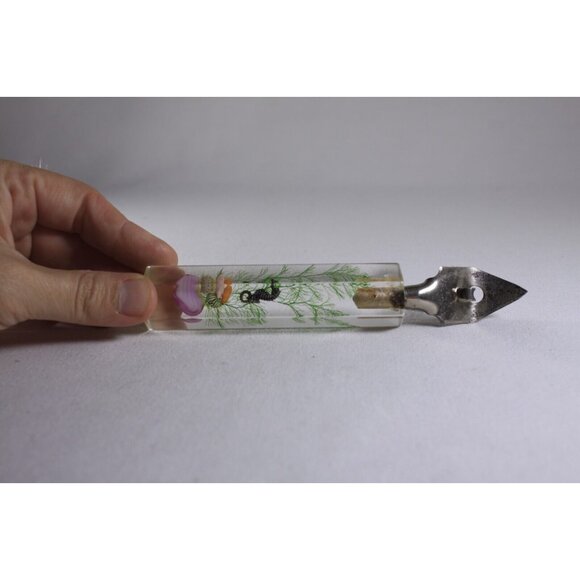 Vintage lucite clear float faux seahorse shells bottle opener tourist souvenir - Picture 5 of 12